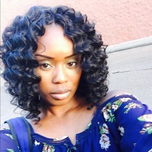 Meet your Posher, Latoya